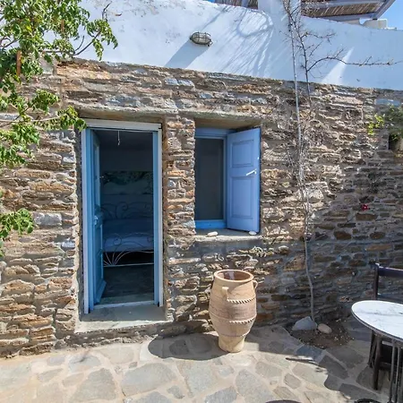 Sylvia House בית נופש *
